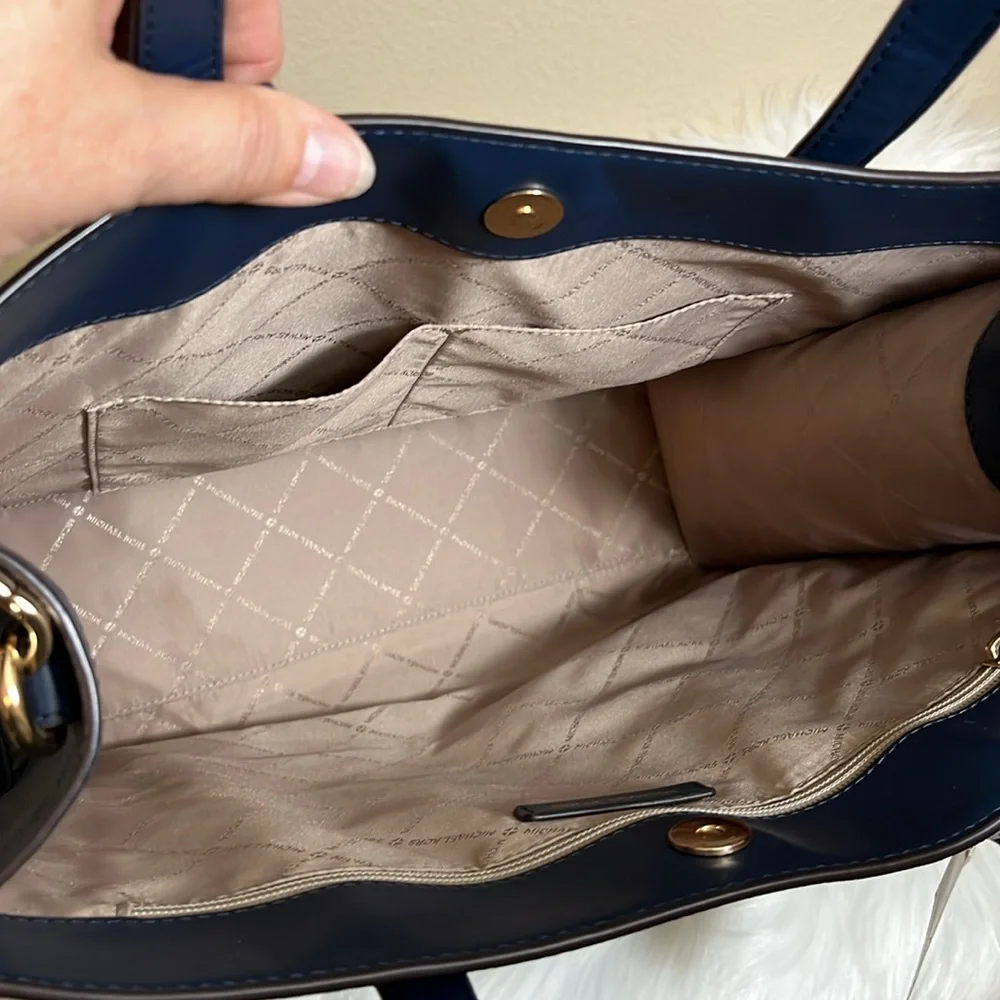 NWT Michael Kors Maple Admiral Blue LG Tote
